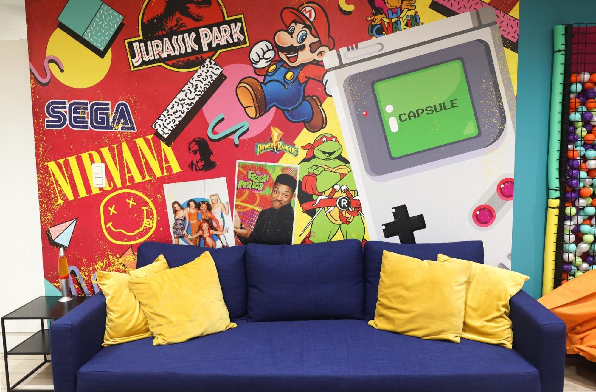 Capsule 90'S - Balneo - Sauna - Flipper - Billard - Netflix - Nintendo Switch & Jeux - Mons Exterior photo